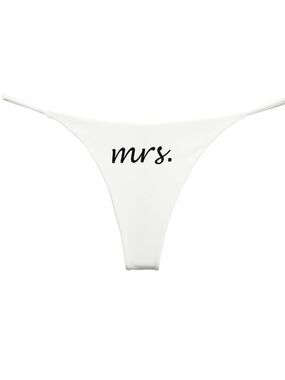 💞 New Women’s Size Large White Bridal Thong Panties with Black “Mrs” Text